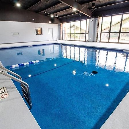 Pet Friendly Boho Condo With Pool--Fitness Center--Next To The Branson Landing--Close To Convention Center And Kanakuk Екстериор снимка
