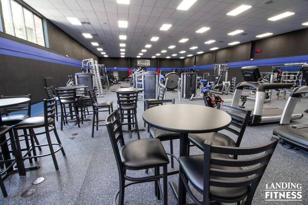 Pet Friendly Boho Condo With Pool--Fitness Center--Next To The Branson Landing--Close To Convention Center And Kanakuk Екстериор снимка