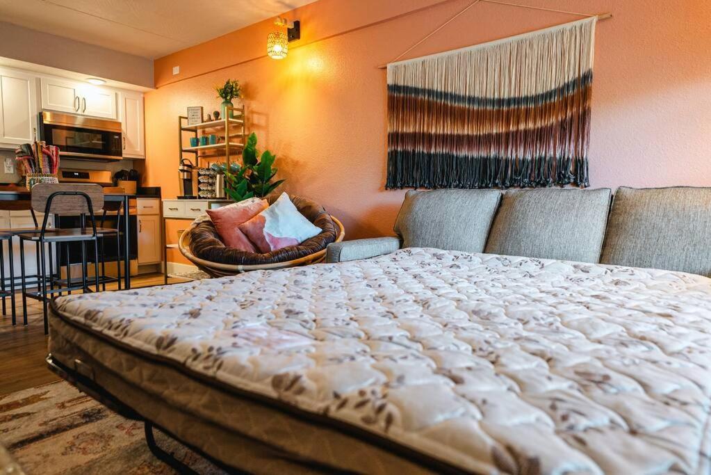 Pet Friendly Boho Condo With Pool--Fitness Center--Next To The Branson Landing--Close To Convention Center And Kanakuk Екстериор снимка